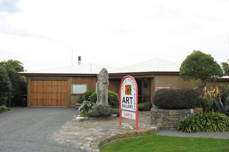 Photo of property in 123-125 Scarborough Street, Kaikoura, 7300