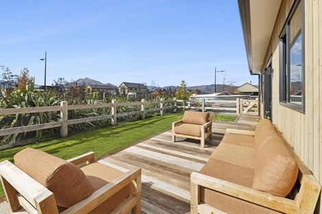 Photo of property in 3 Mount Prospect Lane, Wanaka, 9305