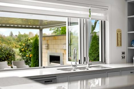 Photo of property in 4 Le Quesnoy Place, Cambridge, 3434