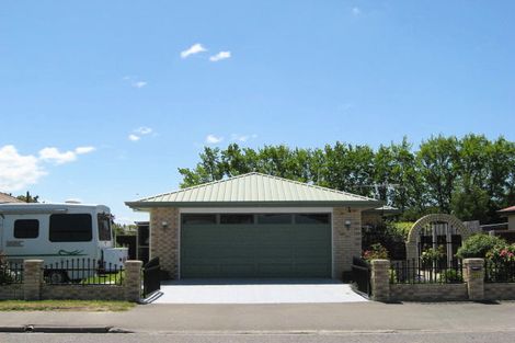 Photo of property in 170a Ohoka Road, Kaiapoi, 7630