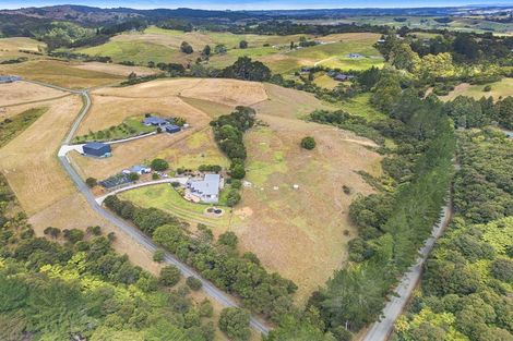 Photo of property in 436 Kanohi Road, Kaukapakapa, 0873