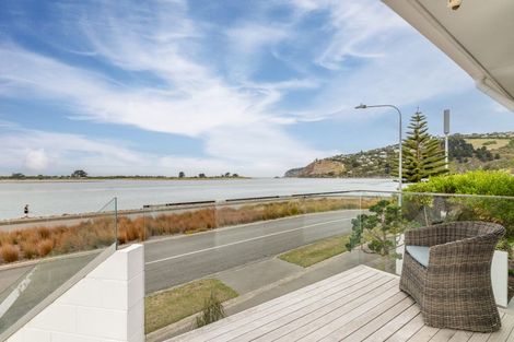 Photo of property in 11 Beachville Road, Redcliffs, Christchurch, 8081