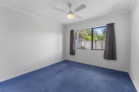 Photo of property in 9 Caughley Place, Otaki Beach, Otaki, 5512