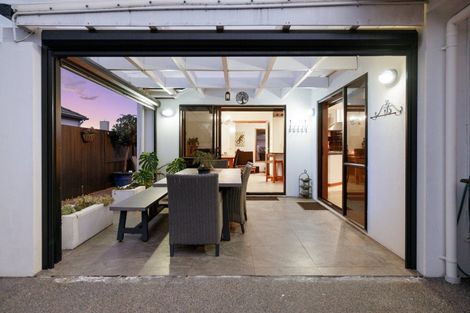 Photo of property in 24 Ohope Place, Papamoa Beach, Papamoa, 3118