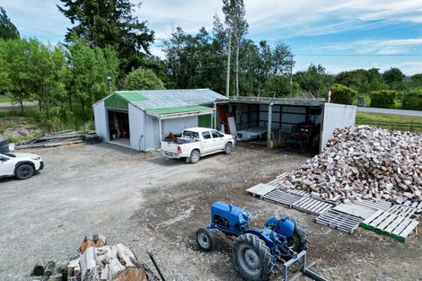 Photo of property in 61 Moore Road, Winton, 9781