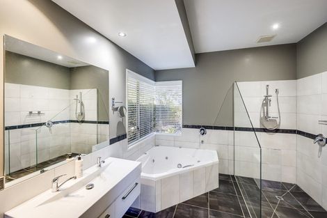 Photo of property in 14a George Street, Hospital Hill, Napier, 4110