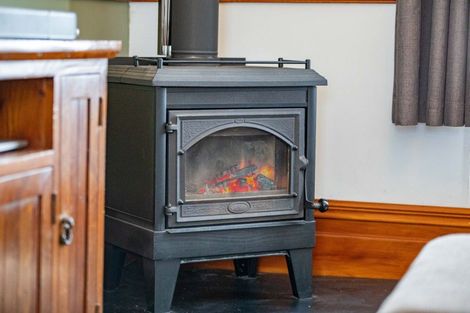 Photo of property in 7 Mcandrew Street, Kihikihi, Te Awamutu, 3800