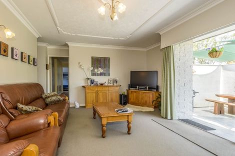 Photo of property in 12 Carter Place, Manurewa, Auckland, 2102