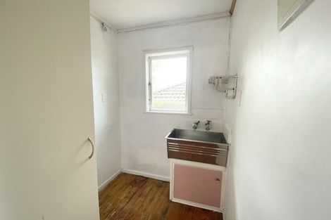 Photo of property in 108 Tirimoana Road, Te Atatu South, Auckland, 0602