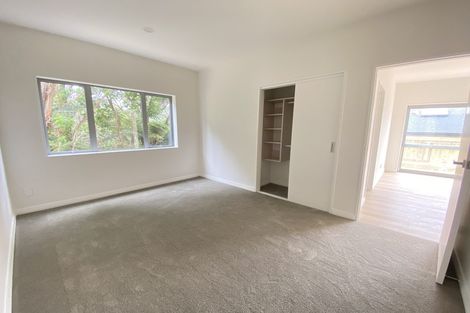 Photo of property in 22 Lorikeet Place, Unsworth Heights, Auckland, 0632
