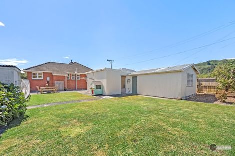 Photo of property in 40 Hewer Crescent, Naenae, Lower Hutt, 5011
