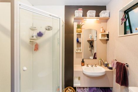 Photo of property in 1 Strachan Way, Highbury, Palmerston North, 4412