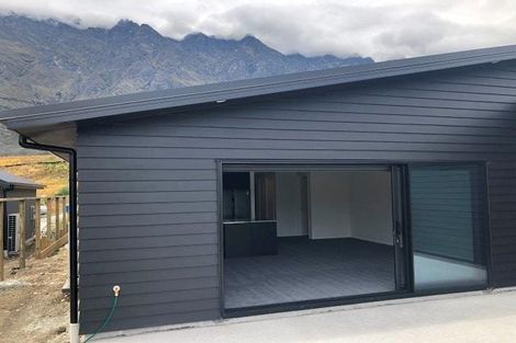 Photo of property in 10 Muster Road, Jacks Point, 9371