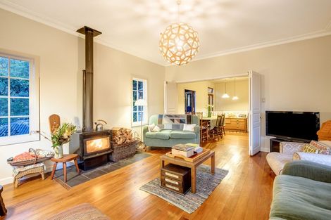 Photo of property in 16 Walter Road, Lowry Bay, Lower Hutt, 5013