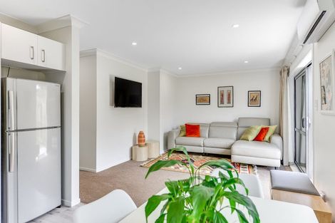 Photo of property in 33u2 Cowley Drive, Temple View, Hamilton, 3218