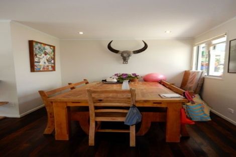 Photo of property in 4 Berne Place, Birkenhead, Auckland, 0626