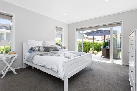 Photo of property in 32 Queen Street, Cambridge, 3434