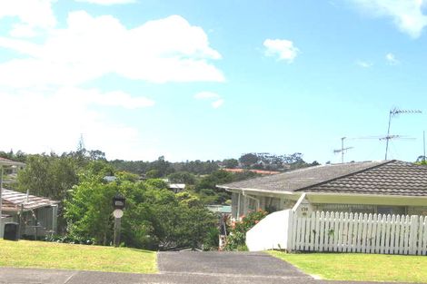 Photo of property in 1/35 Cockayne Crescent, Sunnynook, Auckland, 0620