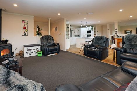 Photo of property in 6 Essex Street, Weston, Oamaru, 9401
