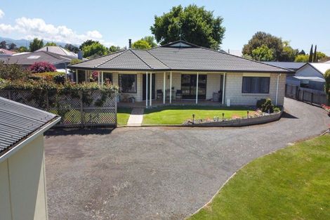 Photo of property in 3 James Street, Dannevirke, 4930