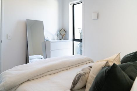 Photo of property in 211 Hobsonville Road, Hobsonville, Auckland, 0618