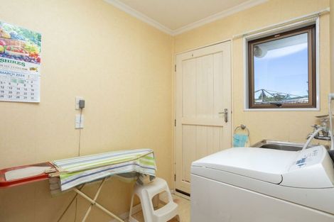 Photo of property in 59 Allardice Street, Dannevirke, 4930