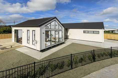 Photo of property in 6 Paihere Street, Huapai, 0810