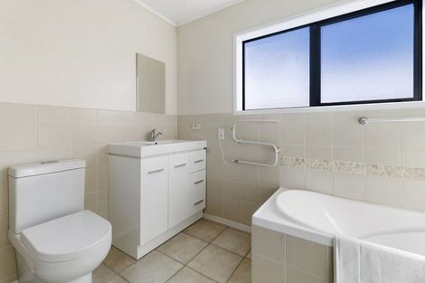Photo of property in 12 Kauri Street, Miramar, Wellington, 6022