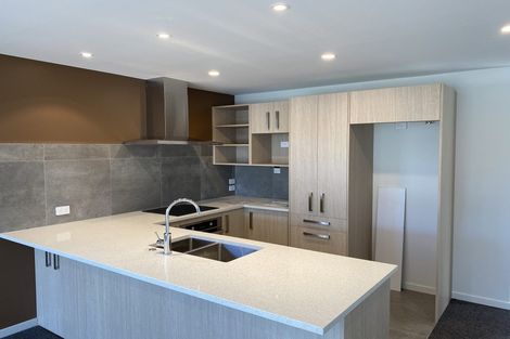 Photo of property in 40 Horoeka Street, Stokes Valley, Lower Hutt, 5019