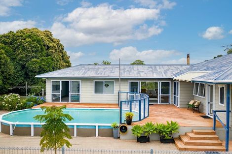 Photo of property in 17 Pyle Road West, One Tree Point, 0118