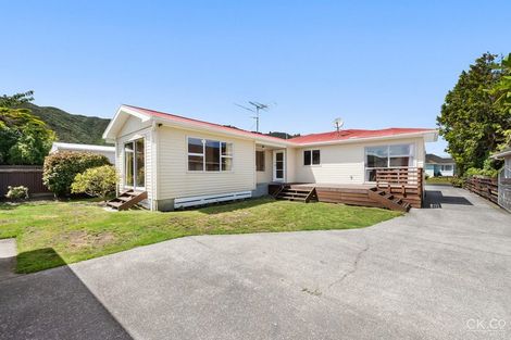 Photo of property in 44 Russell Road, Wainuiomata, Lower Hutt, 5014