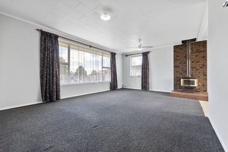 Photo of property in 9 Marlborough Place, Tokoroa, 3420
