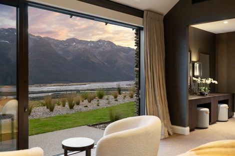 Photo of property in 136 Rosie Way, Glenorchy, 9372