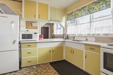Photo of property in 21 Bradshaw Street, South Dunedin, Dunedin, 9012