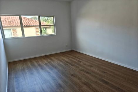 Photo of property in 42 Sharon Road, Waiake, Auckland, 0630