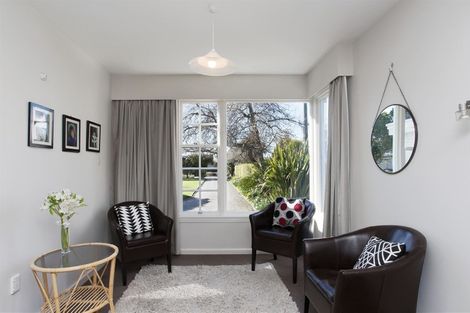 Photo of property in 127 Hamilton Avenue, Ilam, Christchurch, 8041