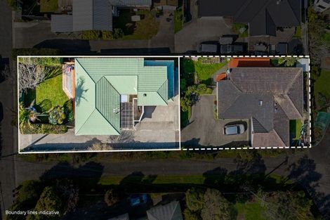 Photo of property in 1/296 Wairau Road, Glenfield, Auckland, 0629