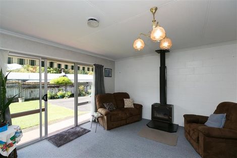 Photo of property in 2c Tawa Street, Inglewood, 4330