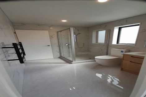 Photo of property in 37 Claude Road, Hillpark, Auckland, 2102