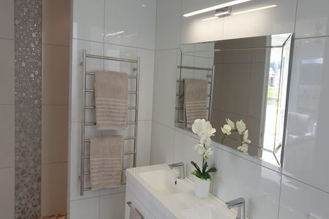 Photo of property in 77 Leeward Drive, Whitianga, 3510