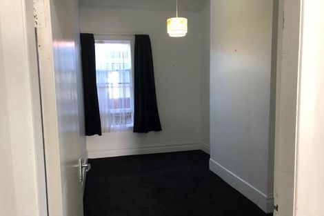 Photo of property in 152 Featherston Street, Palmerston North, 4410