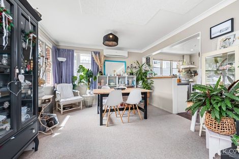 Photo of property in 11 Hall Grove, Ebdentown, Upper Hutt, 5018