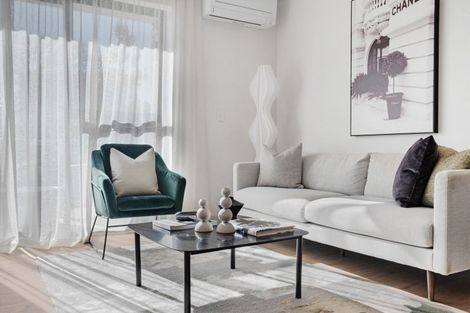 Photo of property in 15 Fencible Drive, Howick, Auckland, 2014