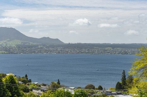 Photo of property in 58 Mapara Road, Acacia Bay, Taupo, 3385