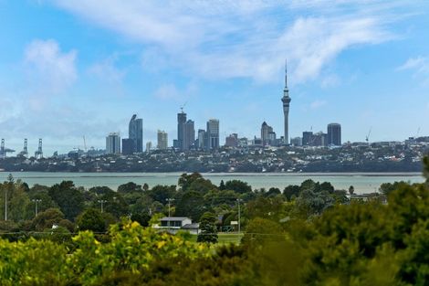 Photo of property in 85a Colwill Road, Massey, Auckland, 0614