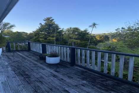 Photo of property in 1/10 Vonnell Place, Birkdale, Auckland, 0626