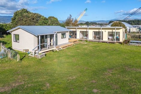 Photo of property in 32 Temuera Street, Otaki, 5512