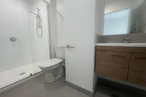 Photo of property in 2 Mikoikoi Crescent, Mangere Bridge, Auckland, 2022