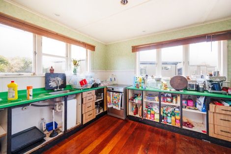 Photo of property in 59 Botanical Road, Takaro, Palmerston North, 4412