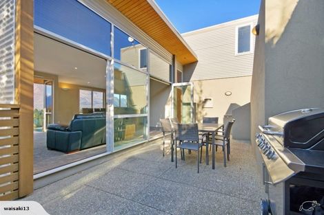 Photo of property in 7 Earnslaw Terrace, Queenstown, 9300